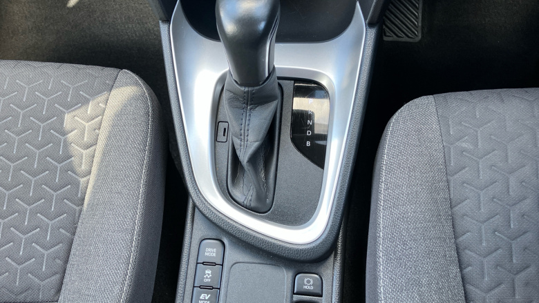 Toyota Yaris Cross 1.5 Hybrid Design 5dr CVT Hybrid Estate